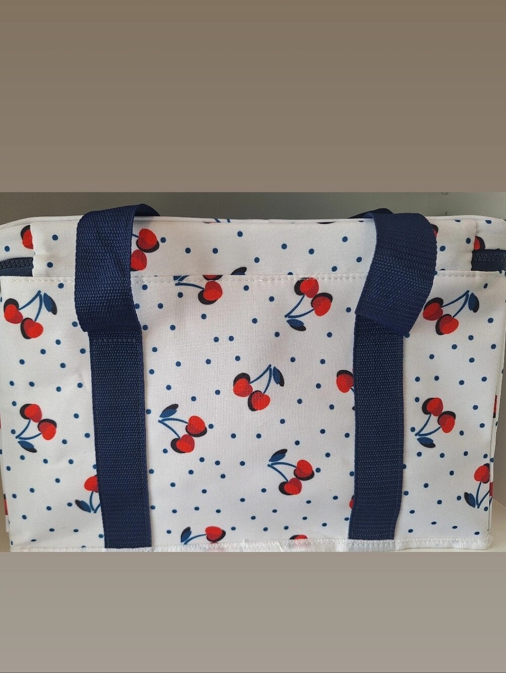 Kate Spade Cherry Dot Cooler Bag NWT - Picture 4 of 7